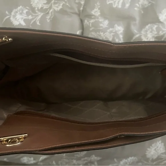 Michael Kors Monogram White and Gray Tote - Picture 2 of 3